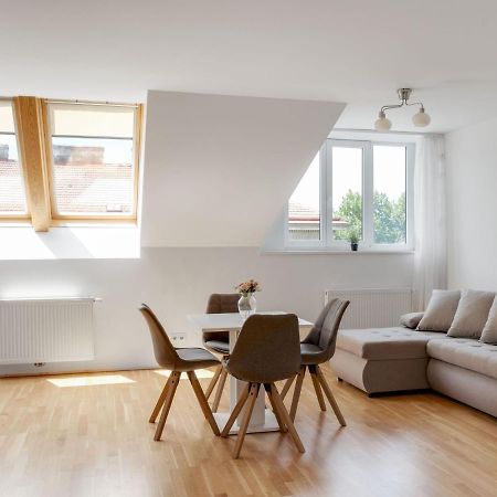 Elegant Apartment In Vienna With Patio Viena Exterior foto