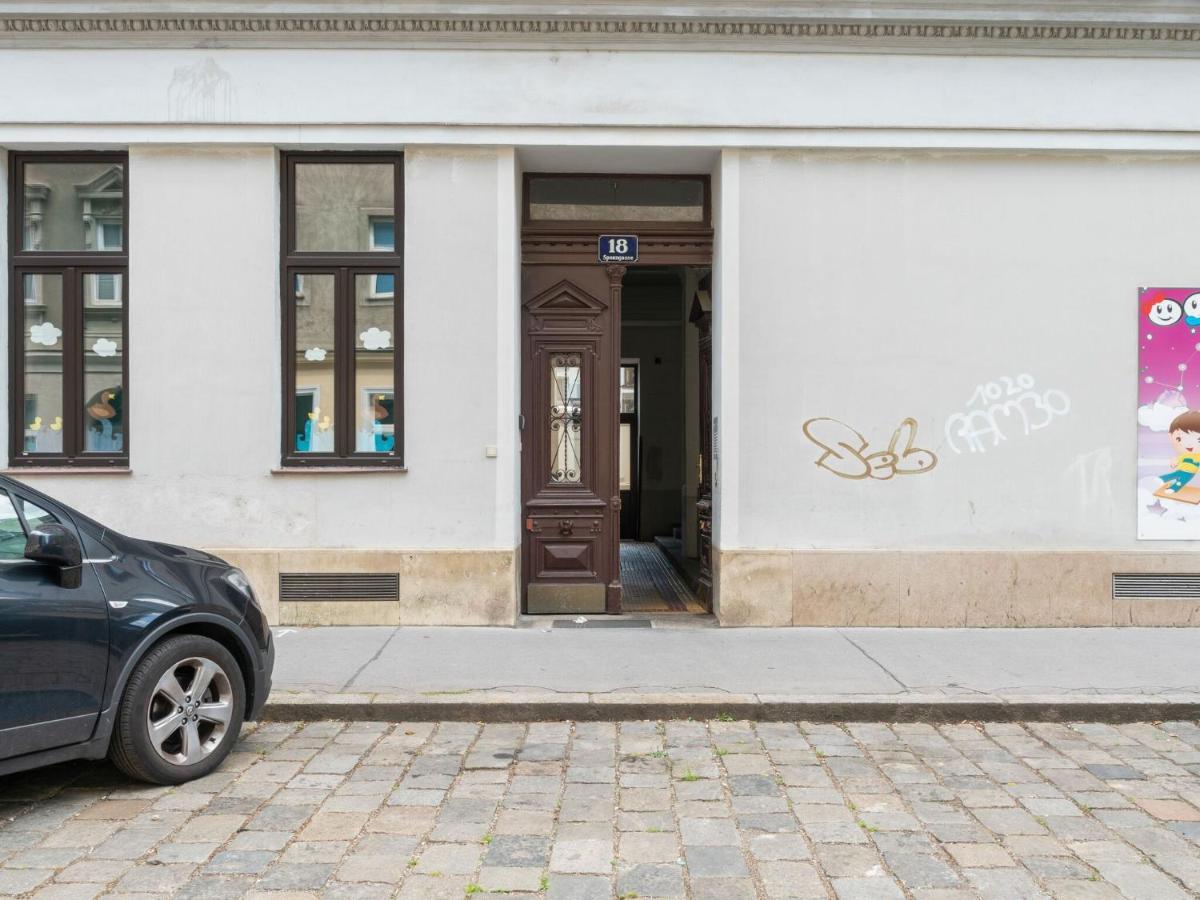Elegant Apartment In Vienna With Patio Viena Exterior foto